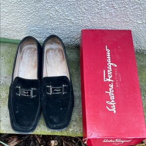 Salvatore Ferragamo Women’s Elegant Black Slip-Ons